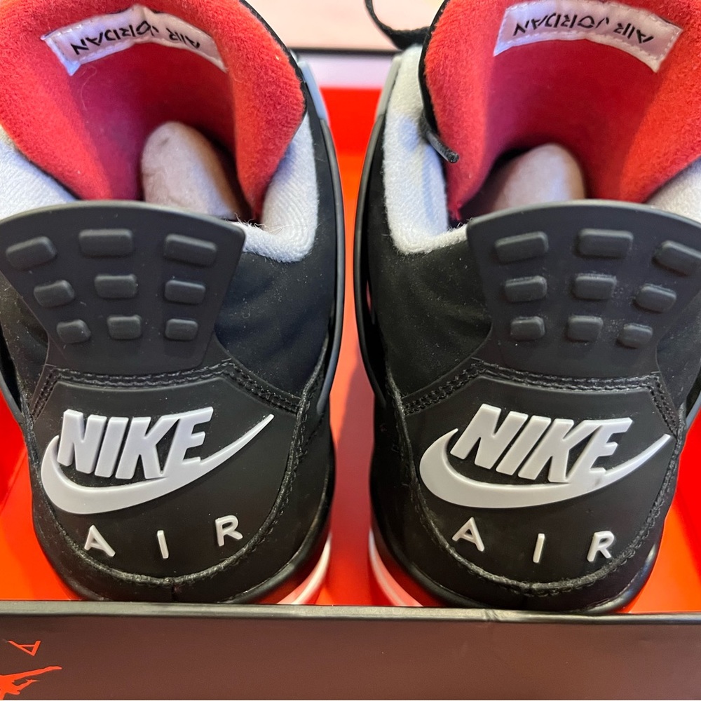 Jordan Retro 4 - Picture 6 of 7